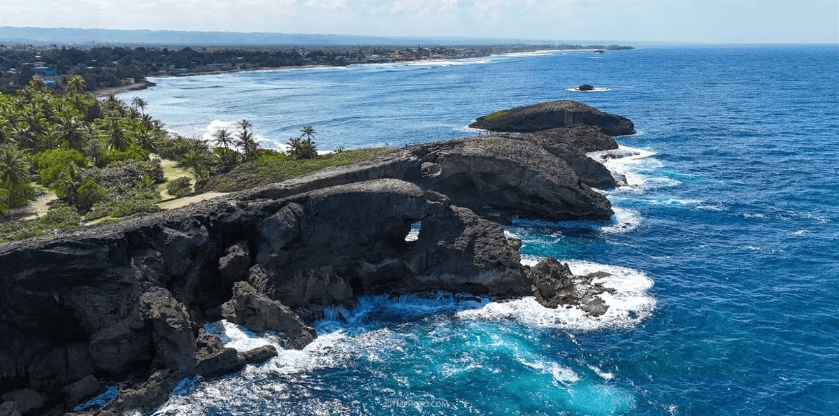 Turista de EE. UU. y una mujer son buscados tras desaparecer en aguas de Puerto Rico