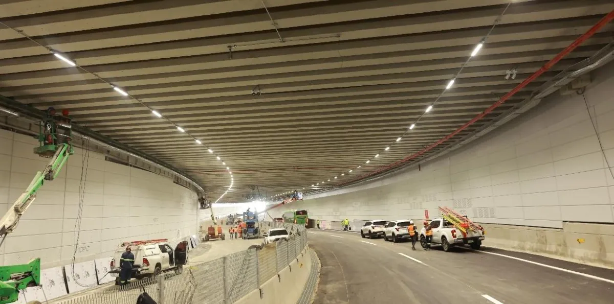 Obras Públicas da toque final a desnivel Luperón