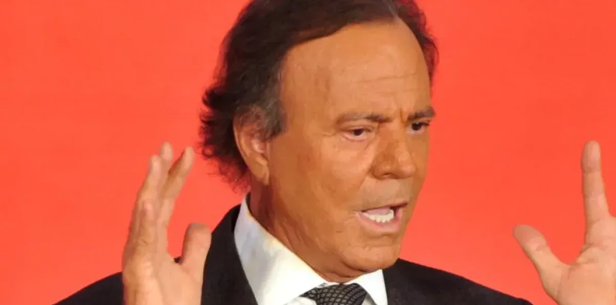Exempleadas que han denunciado a Julio Iglesias lo han hecho para que no le suceda a otras