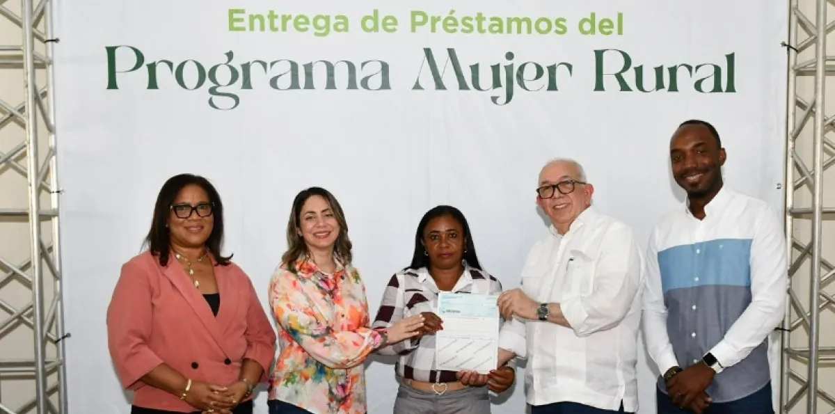 Gobierno aumenta a RD$250 fondo programa Mujer Rural