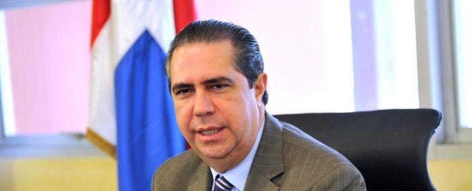 Francisco Javier exhorta a Abinader atender aumento del petróleo, tras ataques en Irán