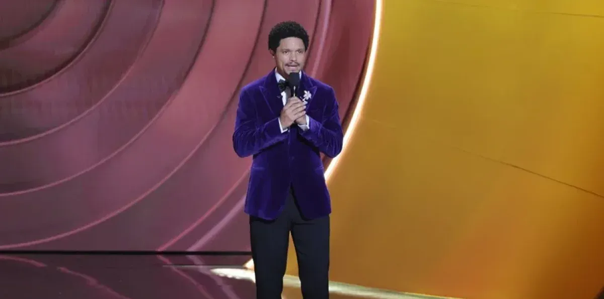 ¿Qué dijo Trevor Noah sobre Donald Trump que provocó la ira del presidente en los Grammy?