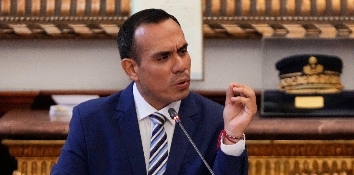 Decidirán hoy si destituyen José Jerí, presidente Perú