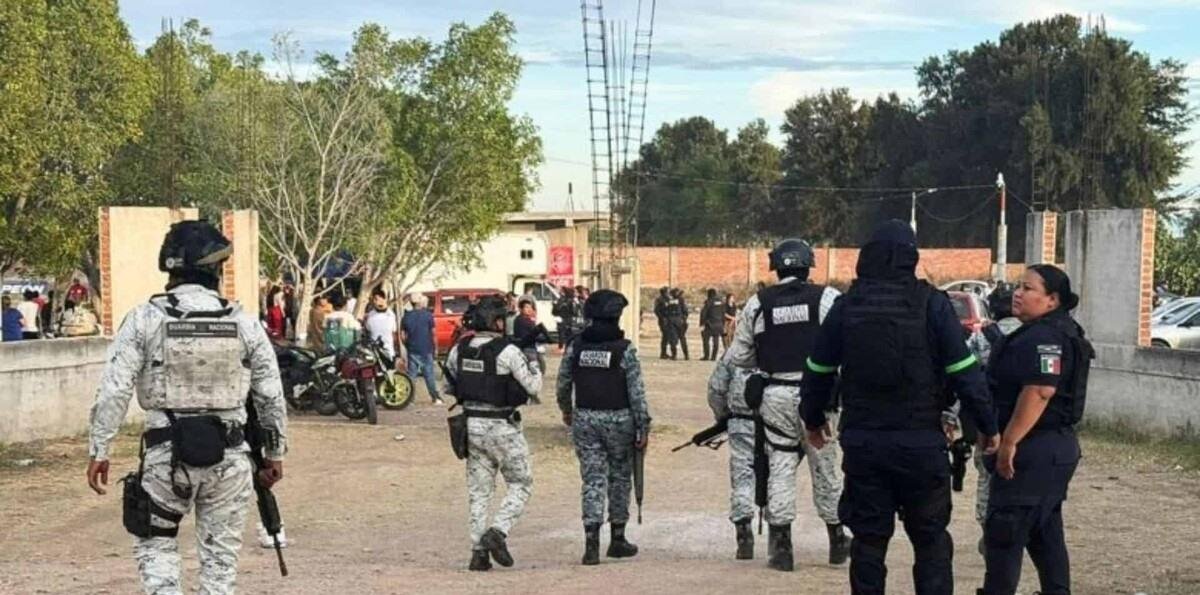 Ataque armado deja ocho menores de edad lesionados y un muerto en el centro de México