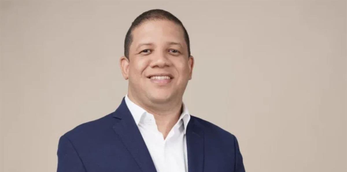 Dirigente del PLD pide al MP investigar presuntos pagos de empleados del Estado