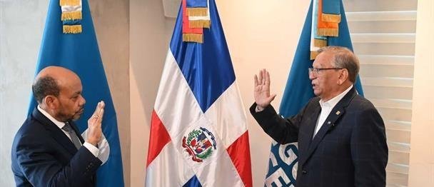 Juramentan a Luis Valdez como vicepresidente ejecutivo de Seguros Reservas