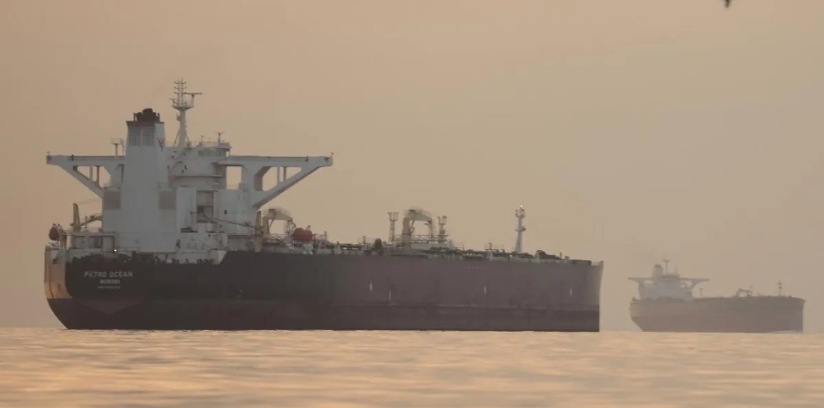 El estrecho de Ormuz continúa bloqueado