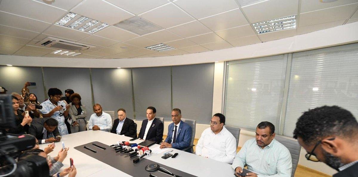 Falla en línea Hainamosa–Villa Duarte provoca apagón; servicio eléctrico se recupera de forma gradual