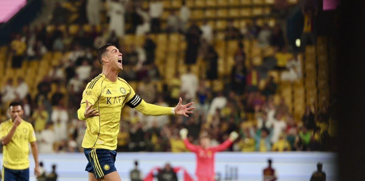 Cristiano Ronaldo falla penal y sufre lesión, pero Al Nassr sigue liderando con victoria