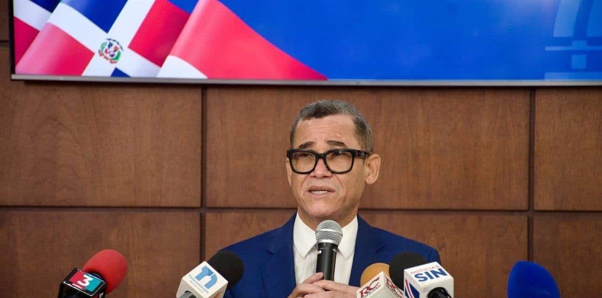 El Ministerio de Trabajo insta a los empresarios a cumplir con el aumento de 8 % al salario mínimo