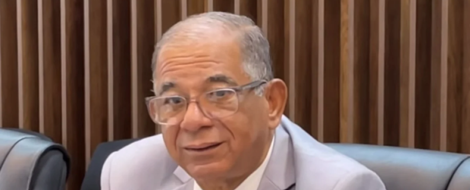 ¿Cuál ha sido el desempeño legislativo de Jorge Frías?