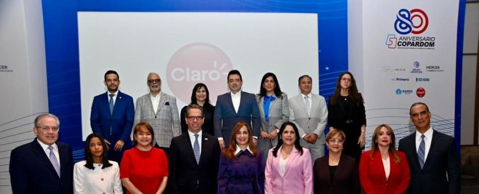 Concluir educación superior aumenta salarios hasta un 86 % en RD, según estudio de Copardom