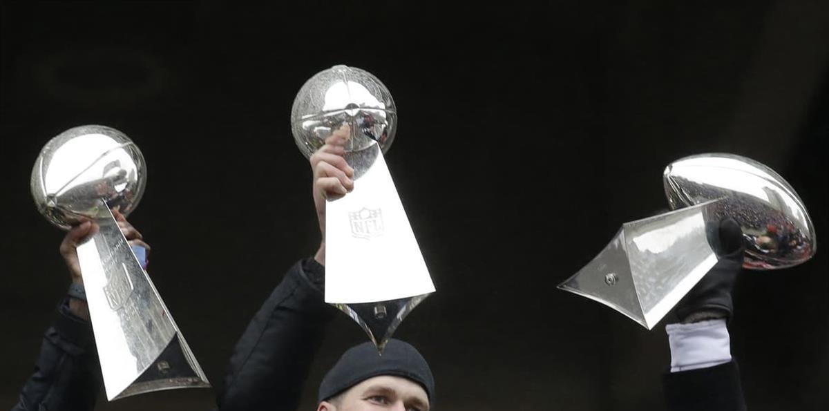 Exjugadores de Patriots molestos con Tom Brady por no apoyar al equipo en el Super Bowl LX