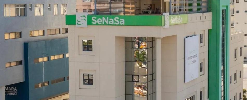 Retrasos de Senasa para aprobar medicamentos desespera a usuarios