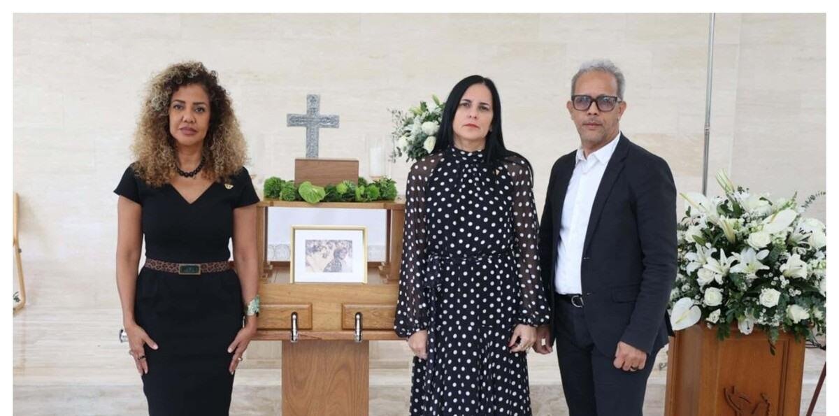 Despiden con honras solemnes las cenizas de Ada Balcácer, maestra de la plástica dominicana