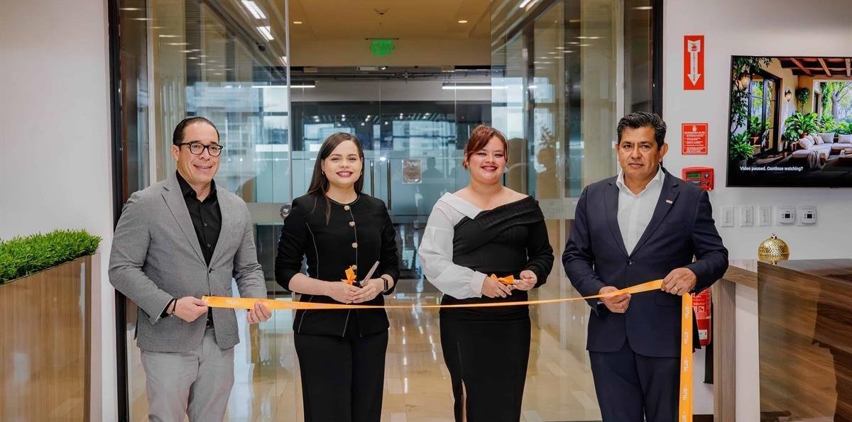 Flux Tech celebra la apertura de su oficina en República Dominicana