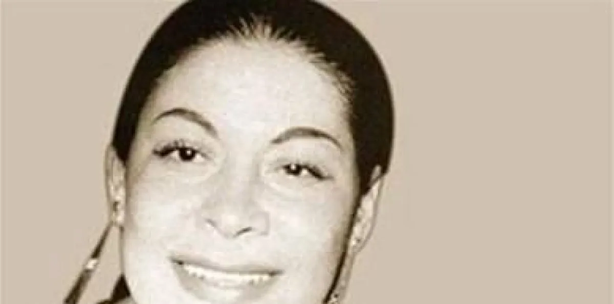 Soberanas del espectáculo o del ego, una deuda con Casandra Damirón