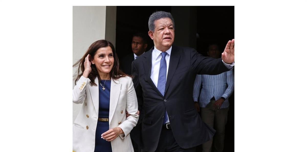 Leonel dice que habló de seguridad y democracia durante la visita que le hizo embajadora de EE. UU.