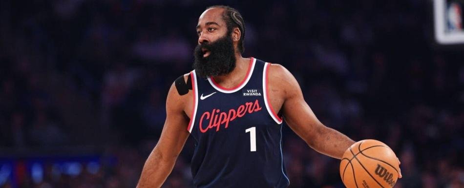 James Harden es cambiado a Cleveland por Darius Garland