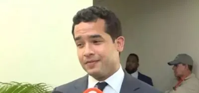 Omar rechaza enseñar creole y pide priorizar calidad educativa
