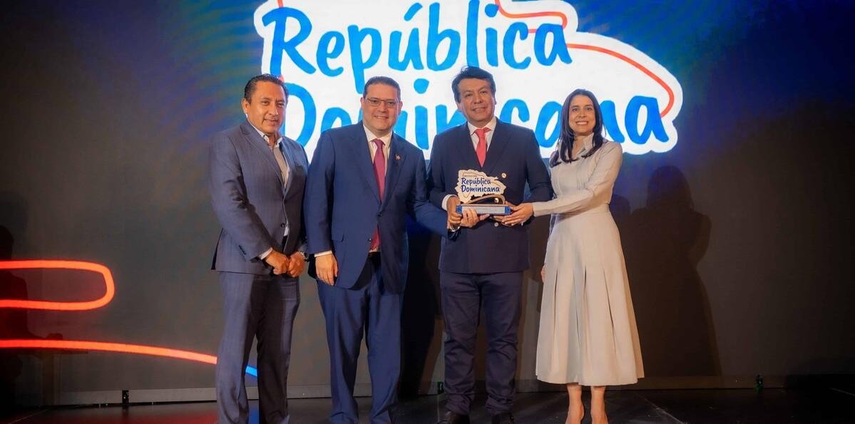 ISM es reconocida por su liderazgo y compromiso con el orgullo nacional bajo el sello "Hecho en RD"