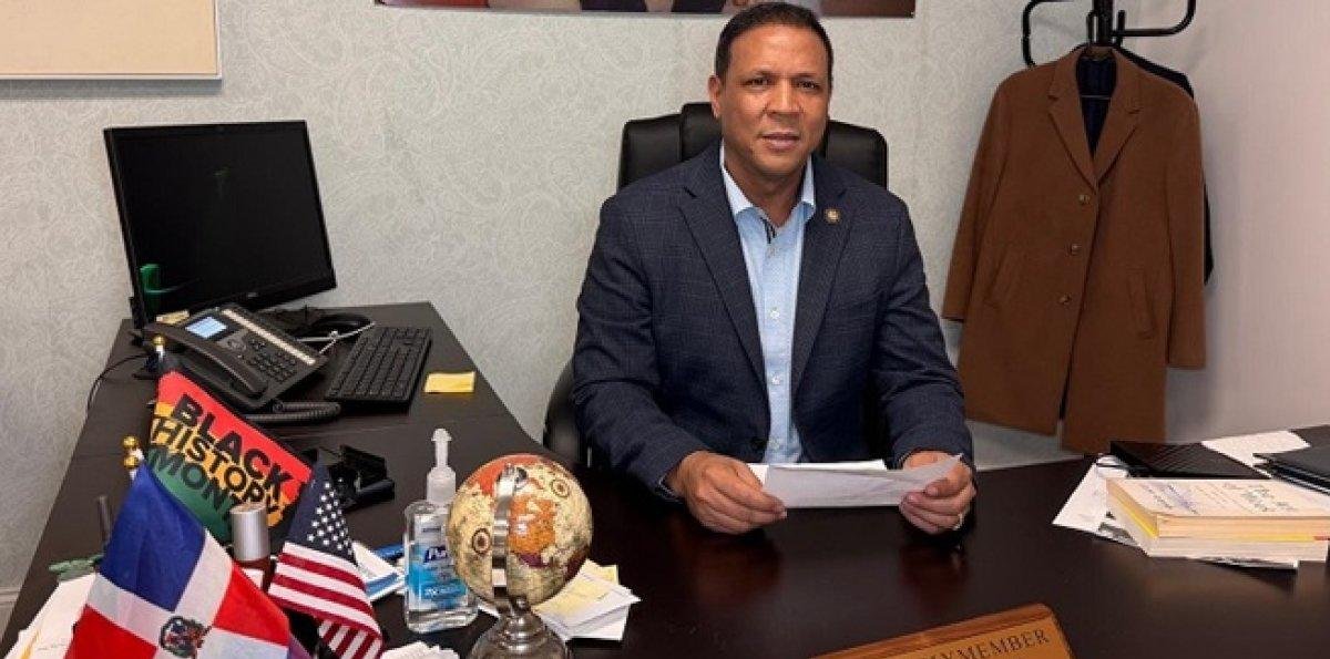 Oficina asambleísta Álvarez favorece cientos personas en El Bronx con preparación Impuestos gratis