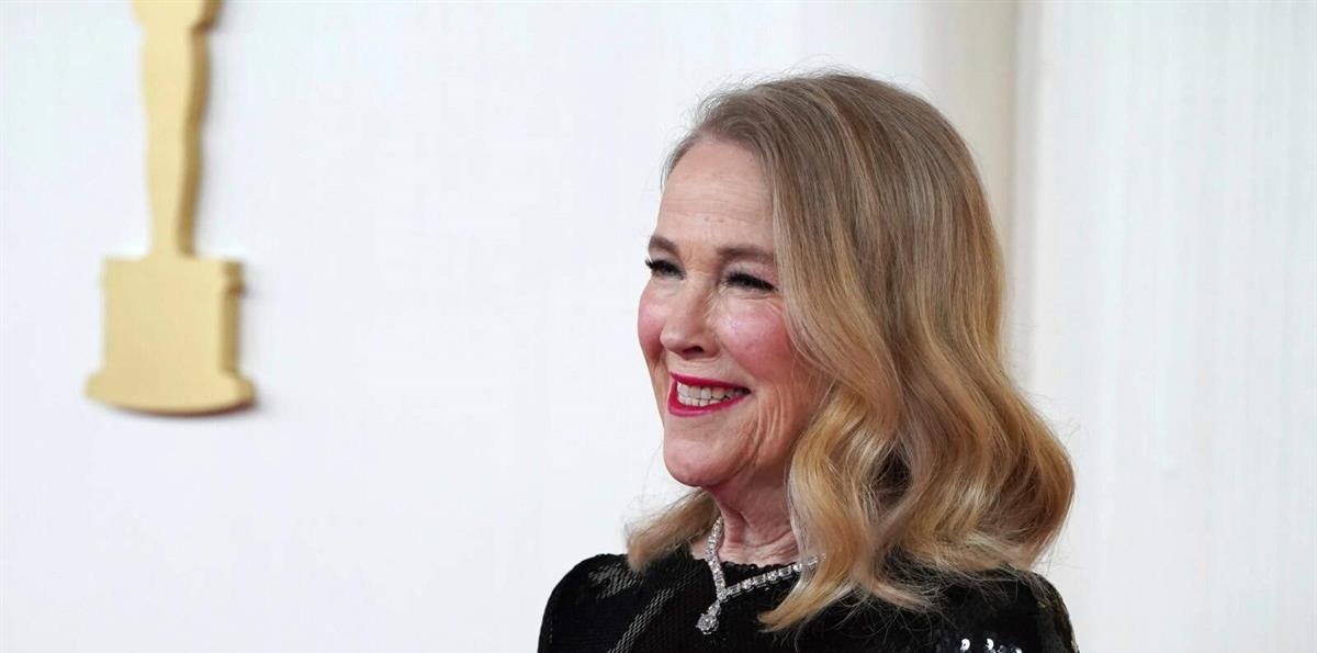 La actriz Catherine O'Hara murió tras sufrir una embolia pulmonar, padecía cáncer rectal