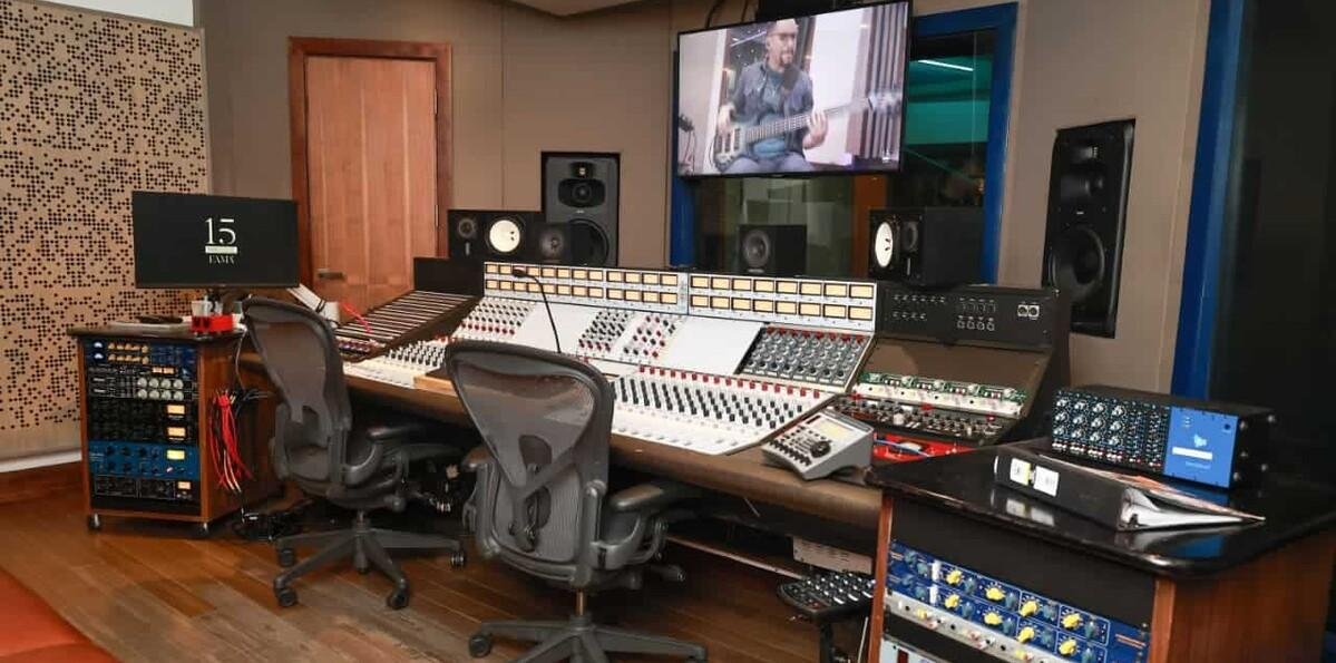 Fama Studios, un espacio para los artistas que buscan estándares internacionales