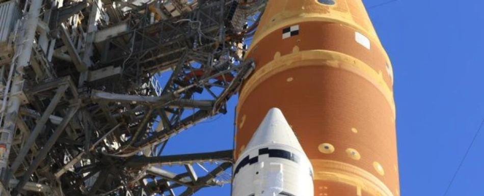 Cohete lunar de la NASA sufre nuevo problema que pone en peligro el lanzamiento de marzo con astronautas