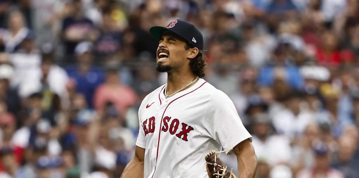 Los Medias Blancas adquieren al pitcher Jordan Hicks en un cambio con los Red Sox