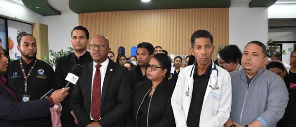 Colegio Médico exige investigación tras apresamiento de un pediatra en la emergencia del Robert Reid