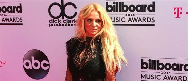 Britney Spears anuncia su regreso a los escenarios junto a su hijo Jayden