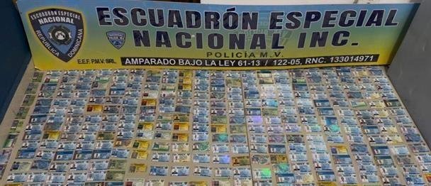 Policía desmantela red que falsificaba hasta rangos de generales en La Romana