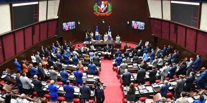 Diputados decidirían sobre vacante de Frías esta semana