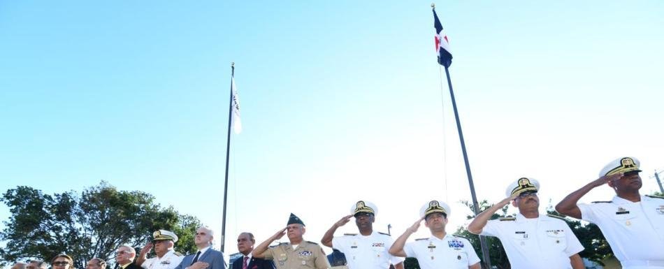 Listín Diario rinde homenaje a los Símbolos Patrios