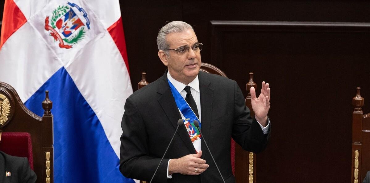 Luis Abinader rinde cuentas entre obras construidas y promesas incumplidas