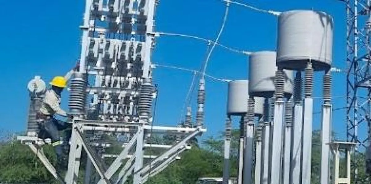 Interrupciones eléctricas por trabajos en tres líneas