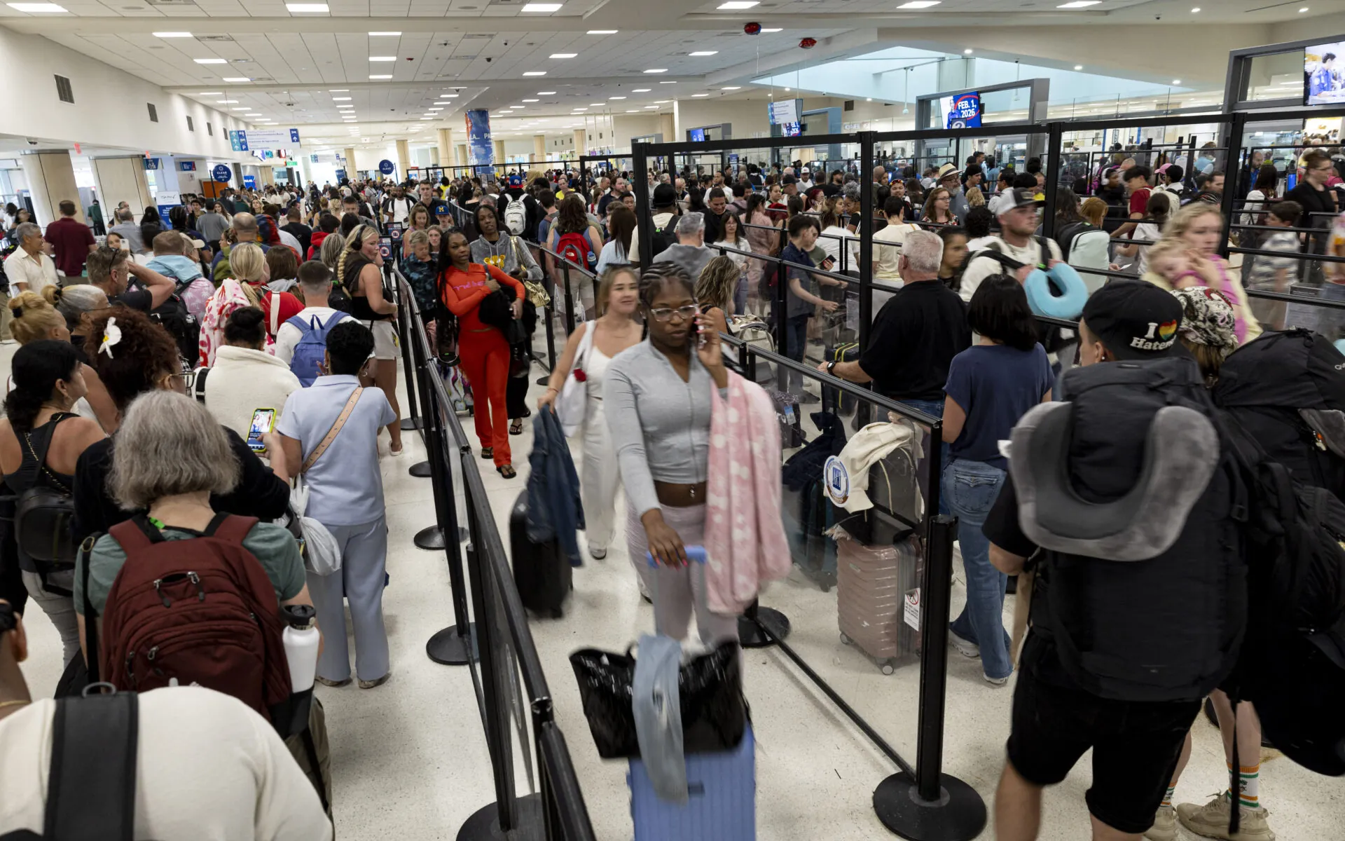 Los republicanos rechazan la propuesta para poner fin al caos en los aeropuertos