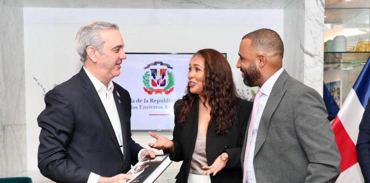 Luis Abinader se encuentra con dominicanos en Dubái: ¿de qué hablaron?
