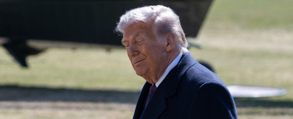 Trump dice que EEUU evalúa una "toma de control amistosa" de Cuba