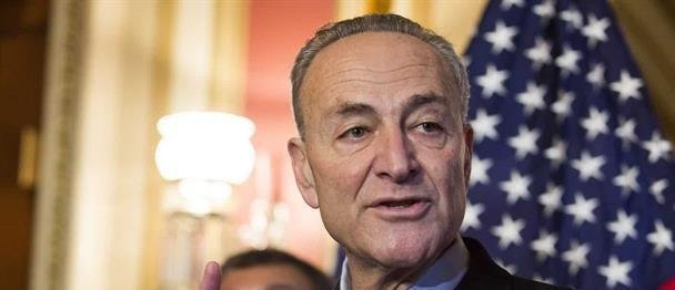 Senadores Demócratas bloquearán fondos para inmigración por muerte de hombre en Mineápolis