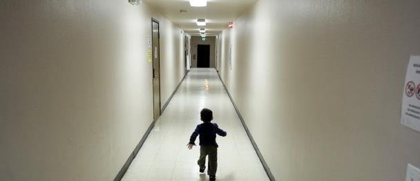 Jueza frena a EE. UU. en intento de acabar programa de reunificación familiar que beneficia a haitianos