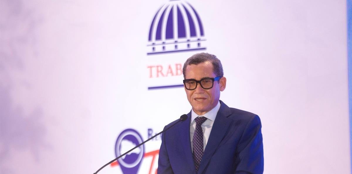 Ministerio de Trabajo pagará tres meses de salarios a personas en formación laboral en empresas