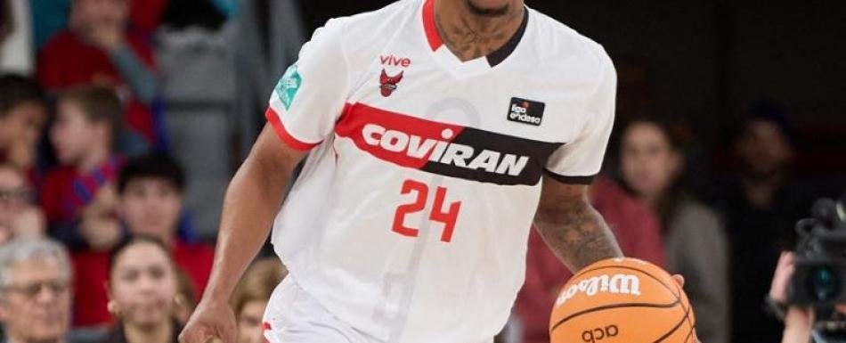Jassel Pérez anota 17 en la derrota de su equipo en la ACB de España