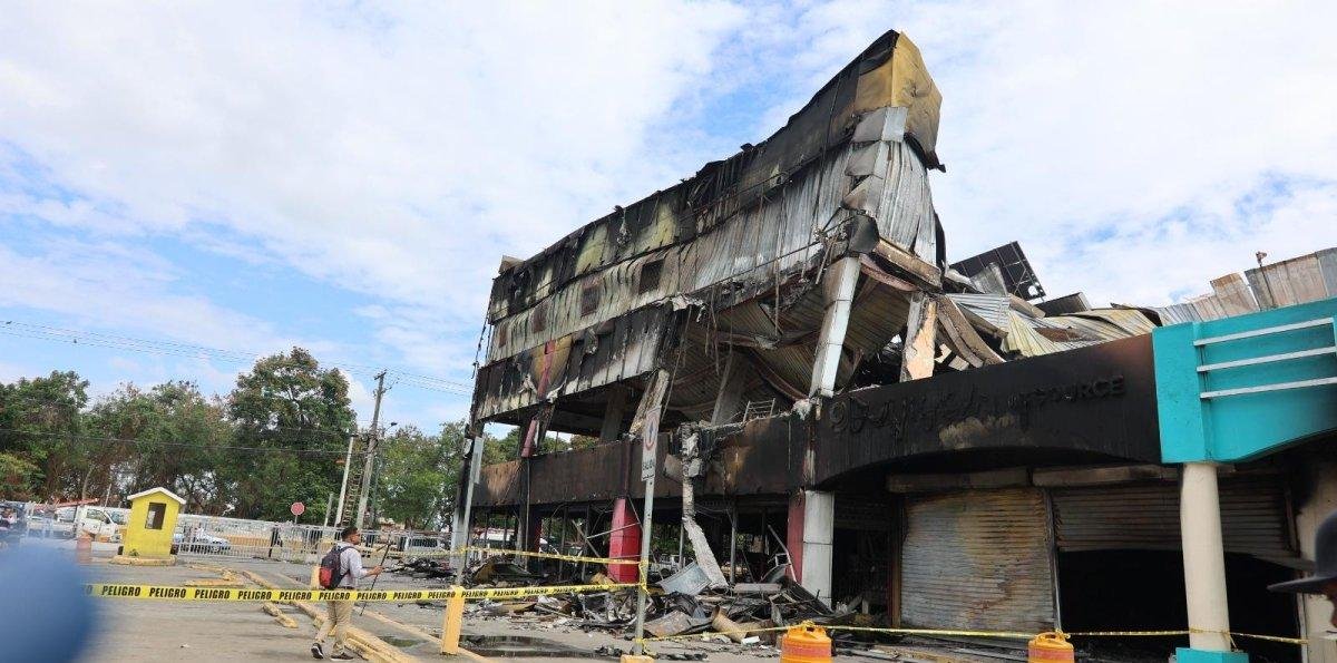 El futuro de L&R Comercial y de sus empleados tras devastador incendio que dejó el local en ruinas