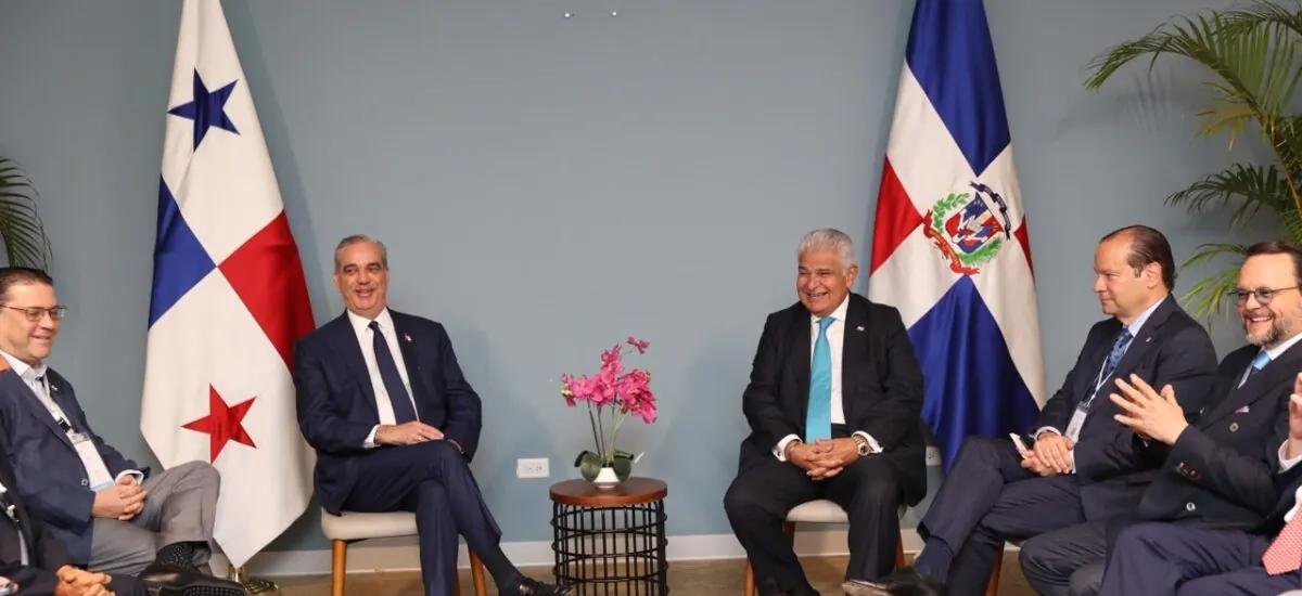 Abinader y Mulino impulsan comercio e inversión entre naciones aliadas