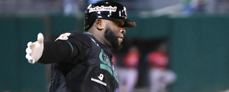 Las Estrellas Orientales firman a Miguel Sanó por dos temporadas