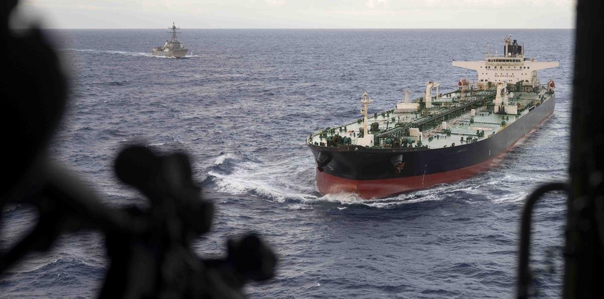 EE. UU. captura petrolero en el océano Índico que escapó del bloqueo en el Caribe