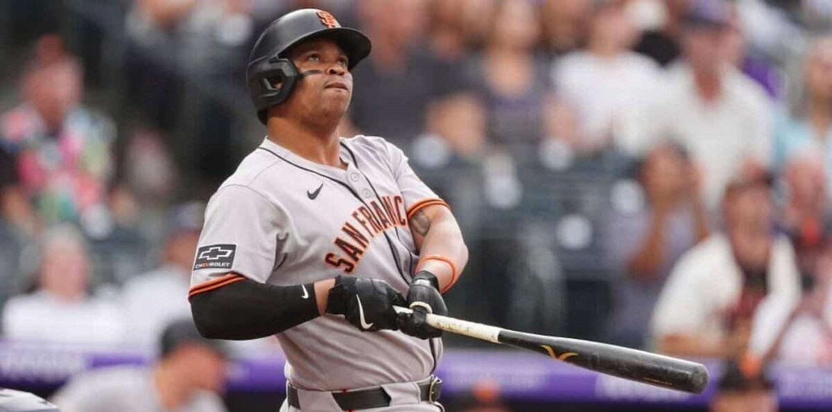 Molestia muscular frena a Rafael Devers en juego de primavera