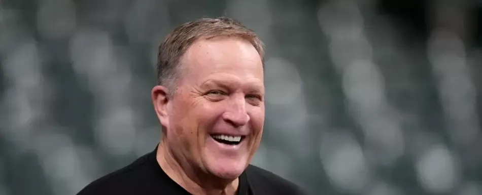 Mánager Pat Murphy acuerda extensión tras 2 títulos divisionales seguidos